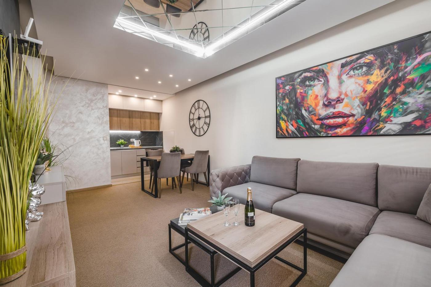 Harmony Apartments พอดโกริกา ภายนอก รูปภาพ