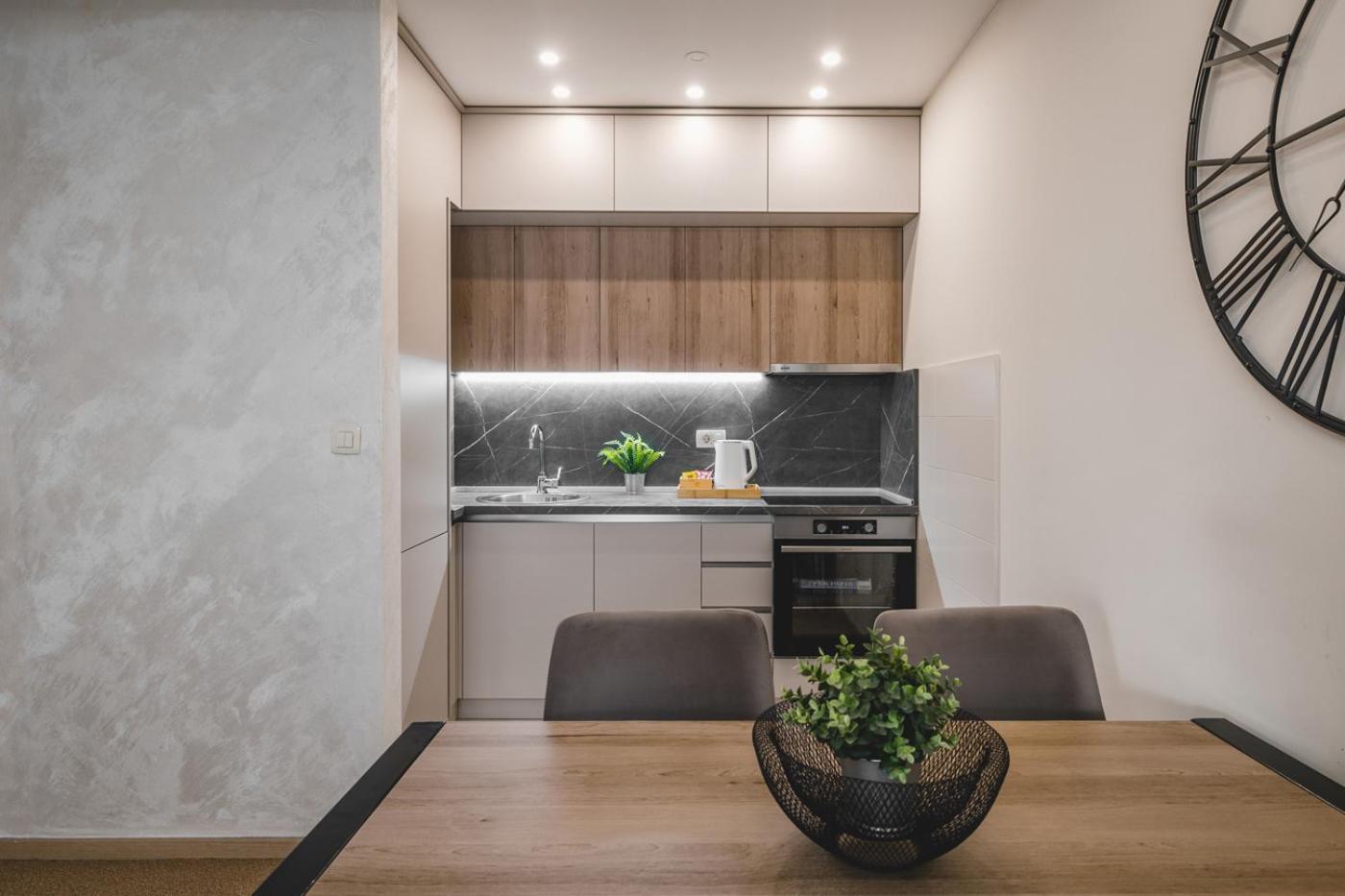 Harmony Apartments พอดโกริกา ภายนอก รูปภาพ